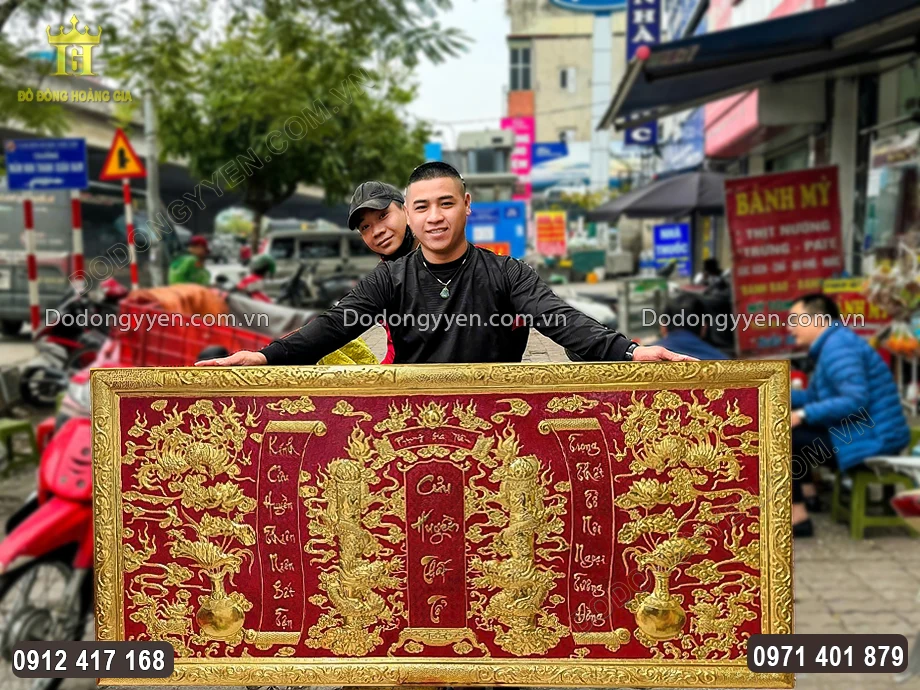 Khung bức đại tự liền đồng v&agrave;ng chắc chắn